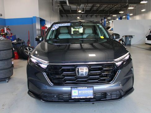 Used 2024 Honda CR-V EX-L image 2