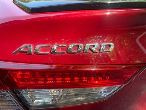 Used 2021 Honda Accord Sport Special Edition image 10