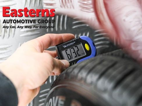 Used 2025 Toyota Corolla LE image 27