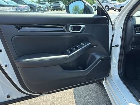Used 2024 Honda Civic Touring image 9