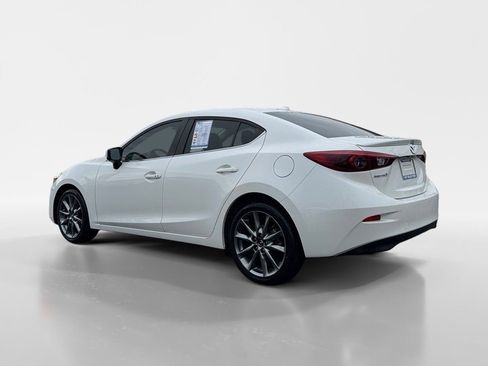 Used 2018 MAZDA MAZDA3 Grand Touring w/ Premium Equipment Package image 3