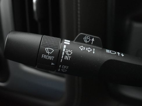 Used 2015 GMC Sierra 1500 SLE w/ SLE Value Package image 24