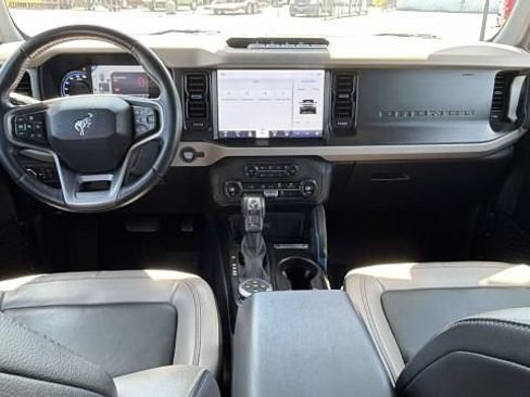 Used 2023 Ford Bronco Wildtrak AWD/4WD image 5