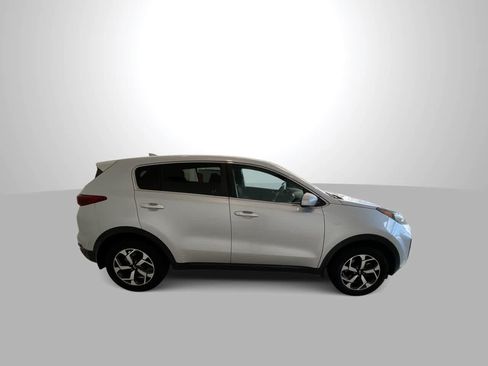Used 2020 Kia Sportage LX AWD/4WD image 9