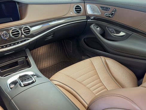 Used 2020 Mercedes-Benz S 560 Sedan image 46