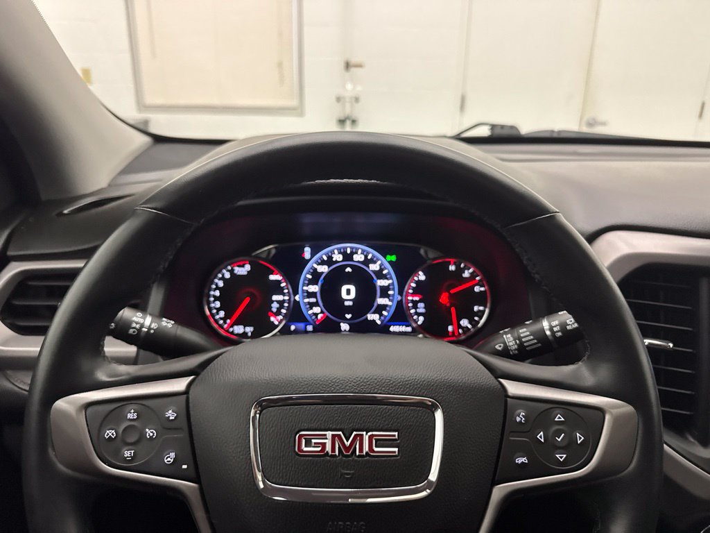 Used 2023 GMC Acadia AT4 w/ Technology Package AWD/4WD image 18