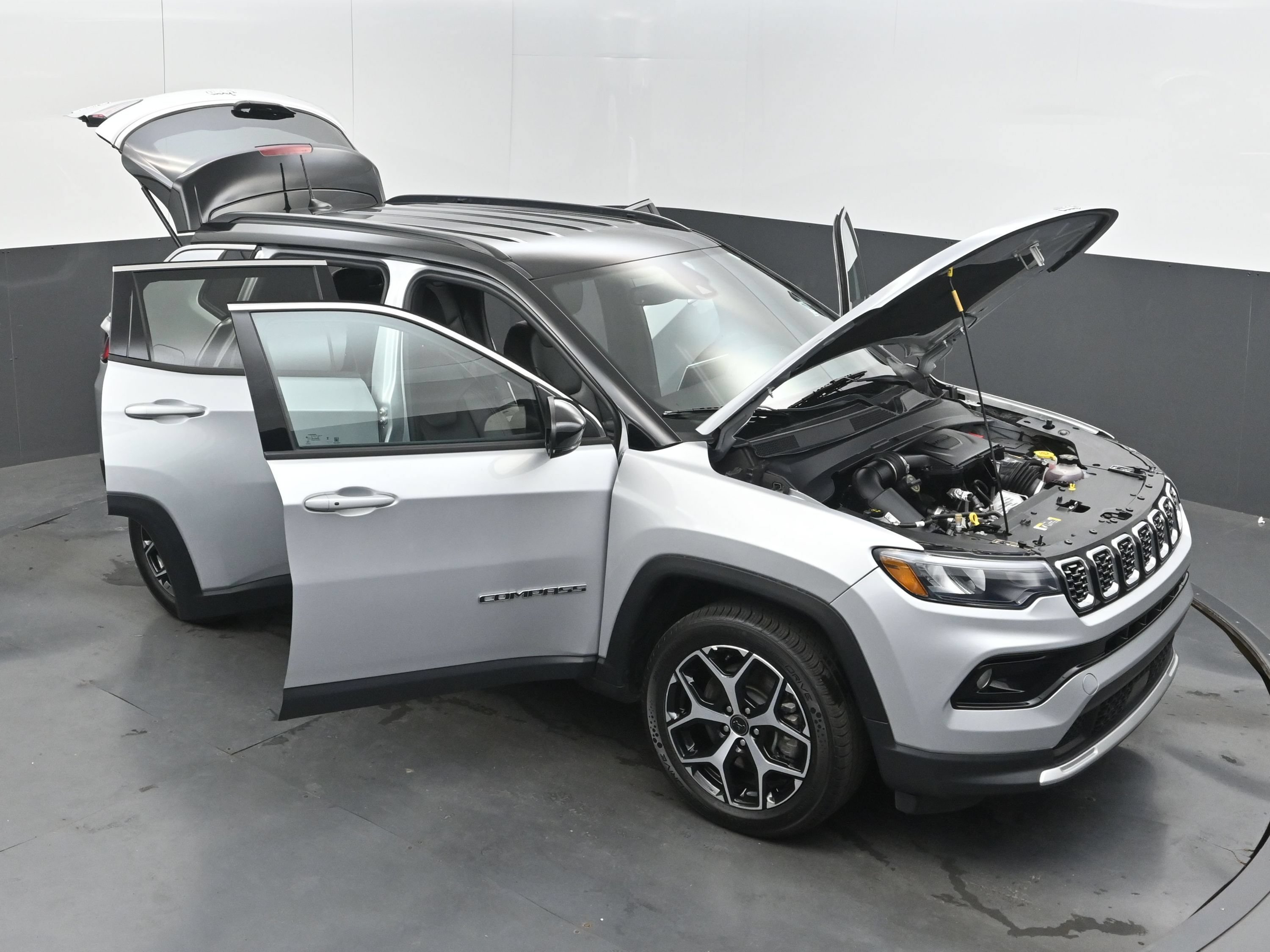 Used 2025 Jeep Compass Limited AWD/4WD image 40