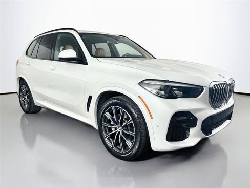 Used 2023 BMW X5 xDrive40i w/ M Sport Package AWD/4WD image 7