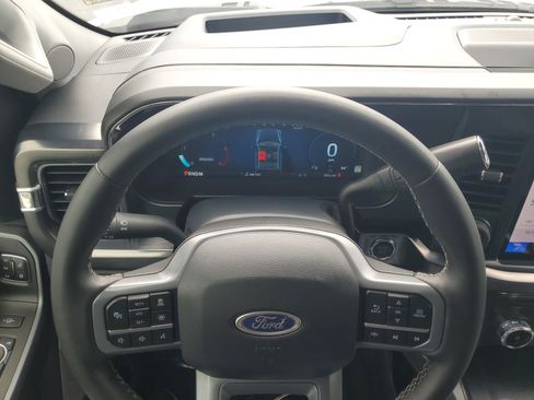 Used 2025 Ford F250 Lariat w/ Lariat Ultimate Package image 23