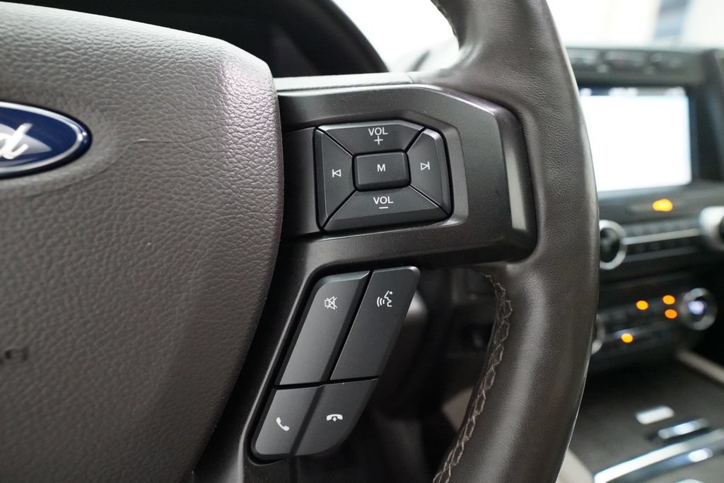 Used 2018 Ford Expedition Limited w/ Equipment Group 301A AWD/4WD image 19