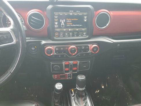 Used 2021 Jeep Wrangler Unlimited Rubicon image 17