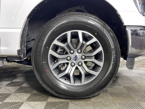 Used 2022 Ford F150 Lariat w/ Equipment Group 501A Mid image 10