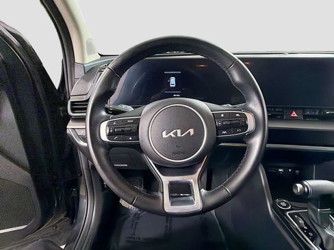 Used 2023 Kia Sportage EX image 13