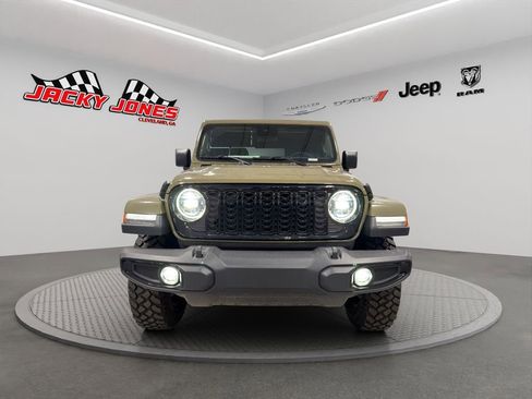 New 2025 Jeep Gladiator Willys image 12