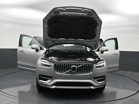 Used 2024 Volvo XC90 B6 Plus w/ Protection Package Premier AWD/4WD image 37