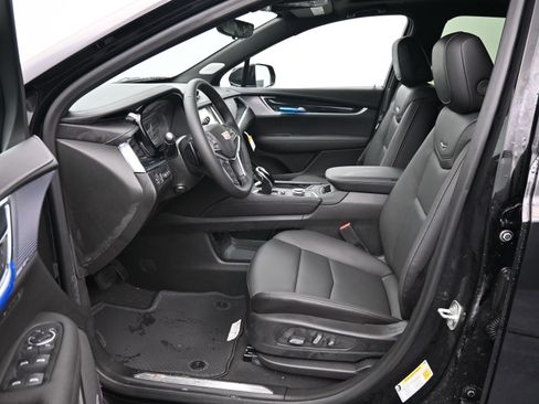 New 2026 Cadillac XT5 Premium Luxury image 9