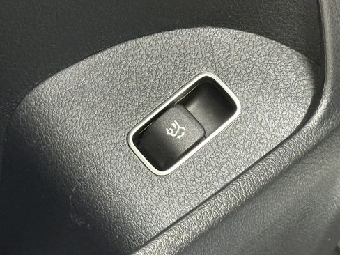 Certified 2025 Mercedes-Benz GLS 450 4MATIC image 12