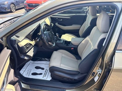 Used 2023 Subaru Outback Premium AWD/4WD image 11