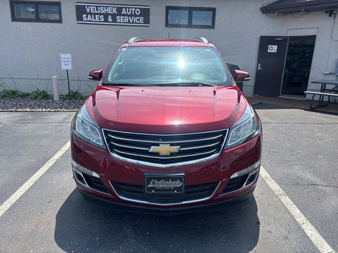 Used 2017 Chevrolet Traverse LT AWD/4WD image 8