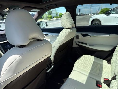 Used 2021 INFINITI QX50 Autograph w/ Premium White Leather Package AWD/4WD image 35