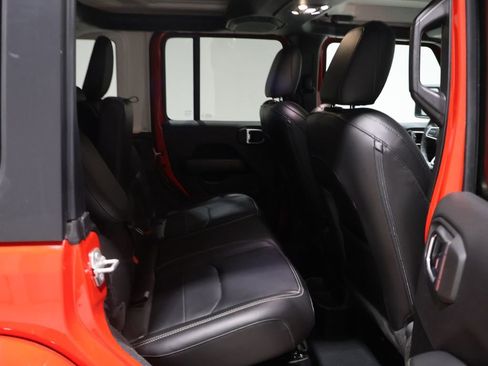 Used 2022 Jeep Wrangler Unlimited Sahara w/ Cold Weather Group image 20