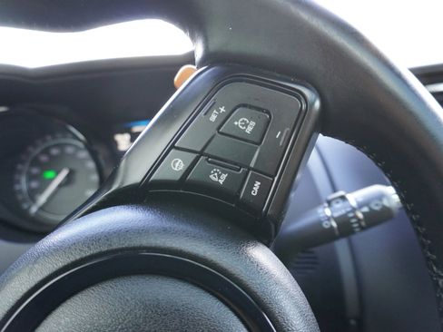 Used 2015 Jaguar F-TYPE S RWD image 25