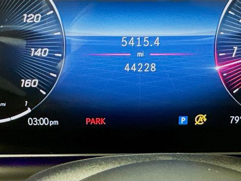 Used 2024 Mercedes-Benz GLS 450 4MATIC image 22