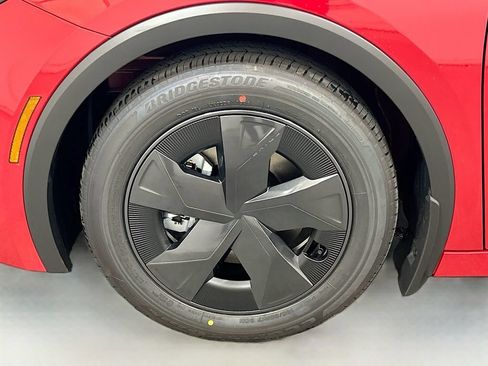New 2026 Toyota Prius Plug-In Hybrid FWD image 26
