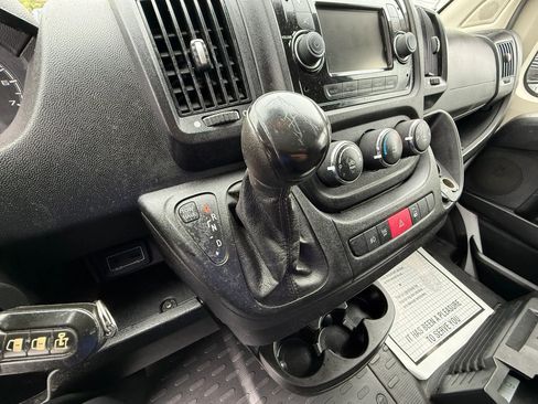 Used 2019 RAM ProMaster 3500 w/ Premium Appearance Group FWD image 9