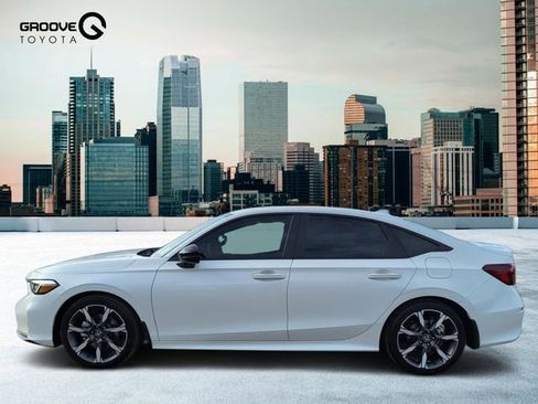 Used 2025 Honda Civic Sport Touring image 2