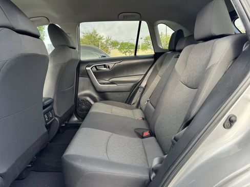 Used 2024 Toyota RAV4 XLE image 28