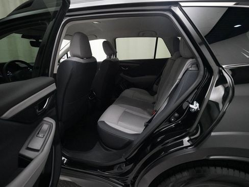 Certified 2025 Subaru Outback Premium w/ Popular Package #1A image 16