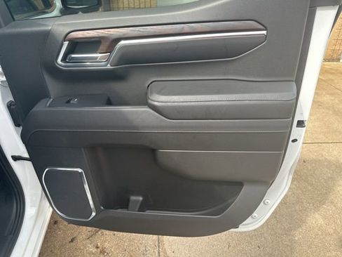 Used 2023 GMC Sierra 1500 SLT image 19