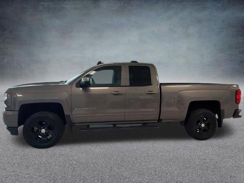 Used 2017 Chevrolet Silverado 1500 LT w/ All Star Edition AWD/4WD image 11