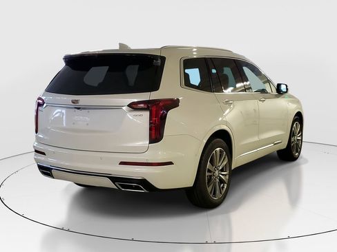 New 2025 Cadillac XT6 Premium Luxury w/ Platinum Package FWD image 3