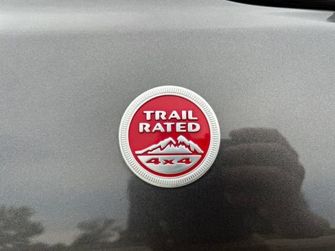 Used 2019 Jeep Compass Trailhawk AWD/4WD image 42