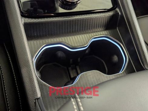 New 2025 Jeep Grand Cherokee Limited image 22