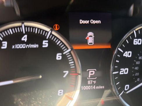 Used 2017 Acura MDX FWD w/ Advance Package image 4