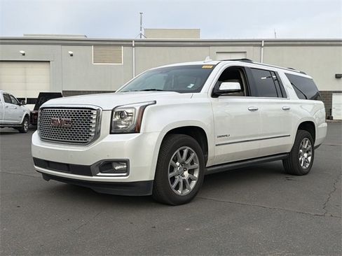Used 2017 GMC Yukon XL Denali w/ Open Road Package image 2