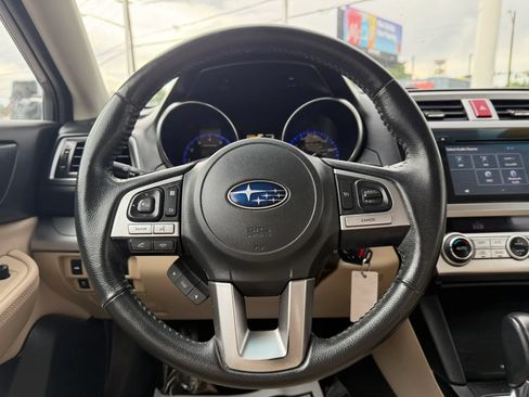 Used 2017 Subaru Legacy 2.5i Premium AWD/4WD image 27