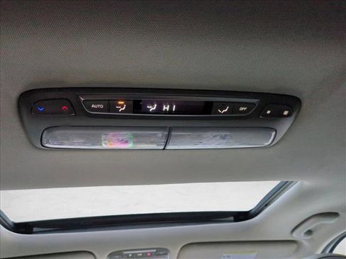 Used 2022 Kia Telluride SX w/ Towing Package image 17