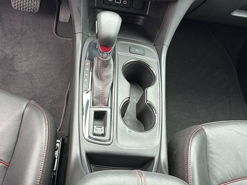 Used 2022 Chevrolet Equinox RS w/ RS Leather Package image 22