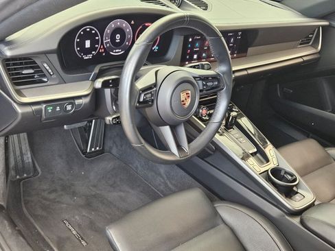 Used 2025 Porsche 911 Carrera RWD image 7