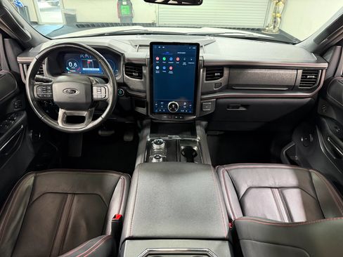 Used 2024 Ford Expedition Limited AWD/4WD image 24