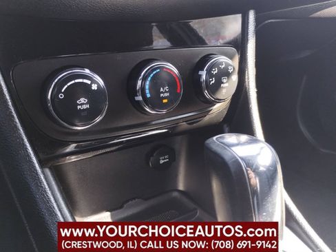Used 2014 Chrysler 200 LX FWD image 31
