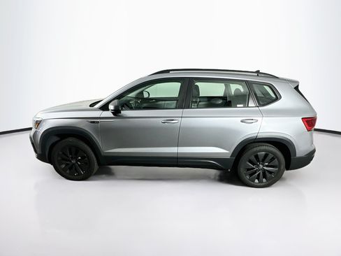Used 2024 Volkswagen Taos S FWD image 4