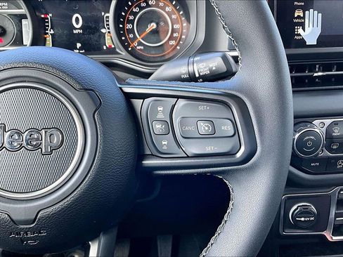 New 2026 Jeep Gladiator Sport AWD/4WD image 7