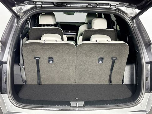 Certified 2025 Kia Sorento SX Prestige image 23