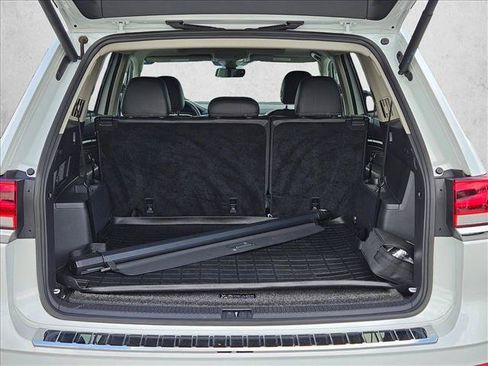 Used 2022 Volkswagen Atlas SEL Premium AWD/4WD image 7
