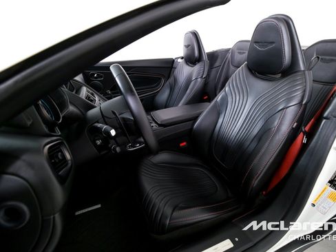 Used 2020 Aston Martin DB11 Volante RWD image 12
